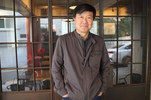 "외로움과 불행만 확인하는 입양 사례 많아…죄책감 느꼈다"