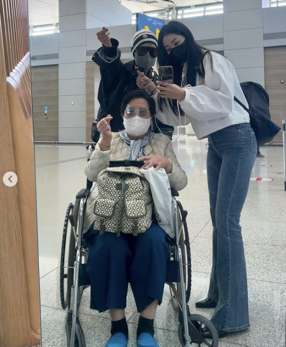 서동주, '암투병 母 서정희+휠체어 탄 할머니' 모시고 "3대 모녀의 여행"