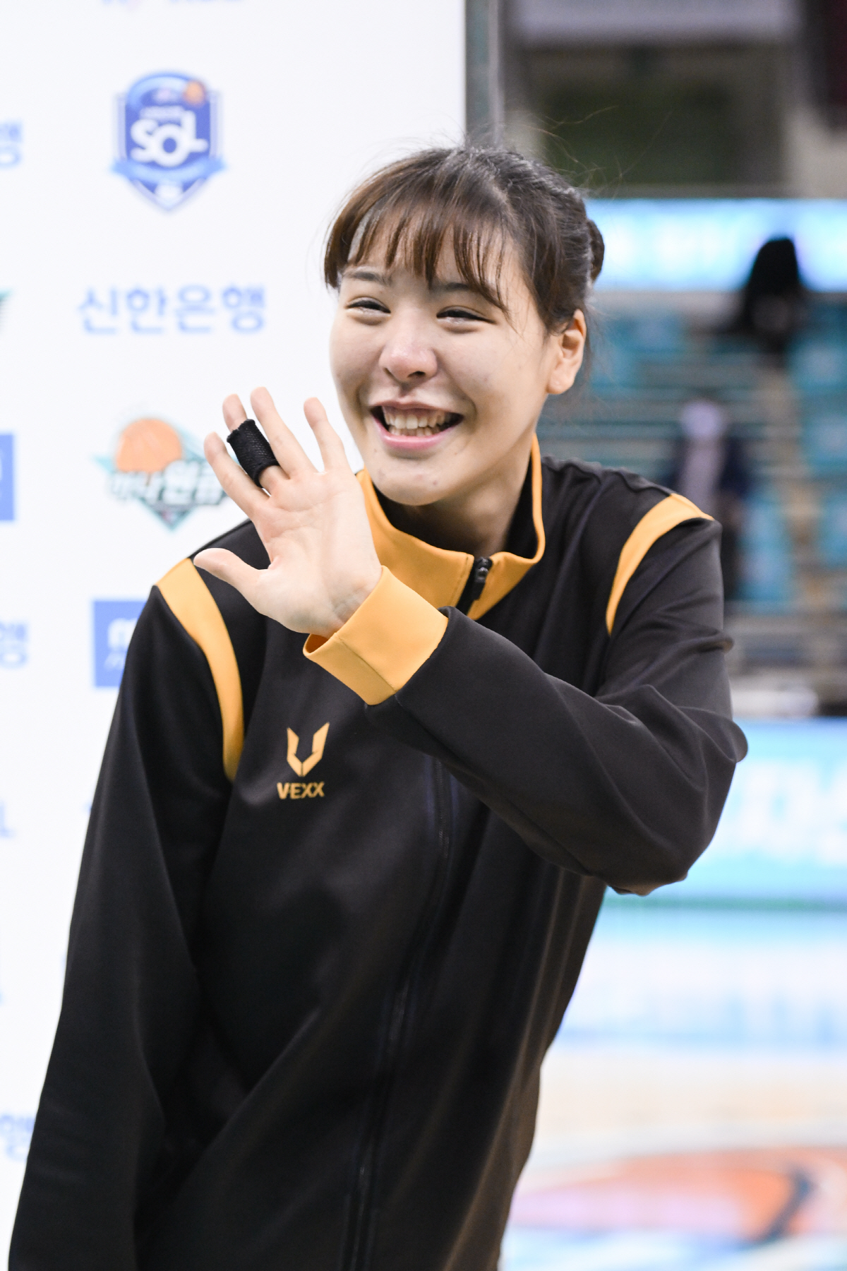'그녀가 돌아왔다!' 박지수 복귀한 KB스타즈, 하나원큐 완파하며 5연패 탈출