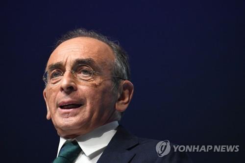 "드골 사후 폐허가 된 나라"…신간 '프랑스의 자살'