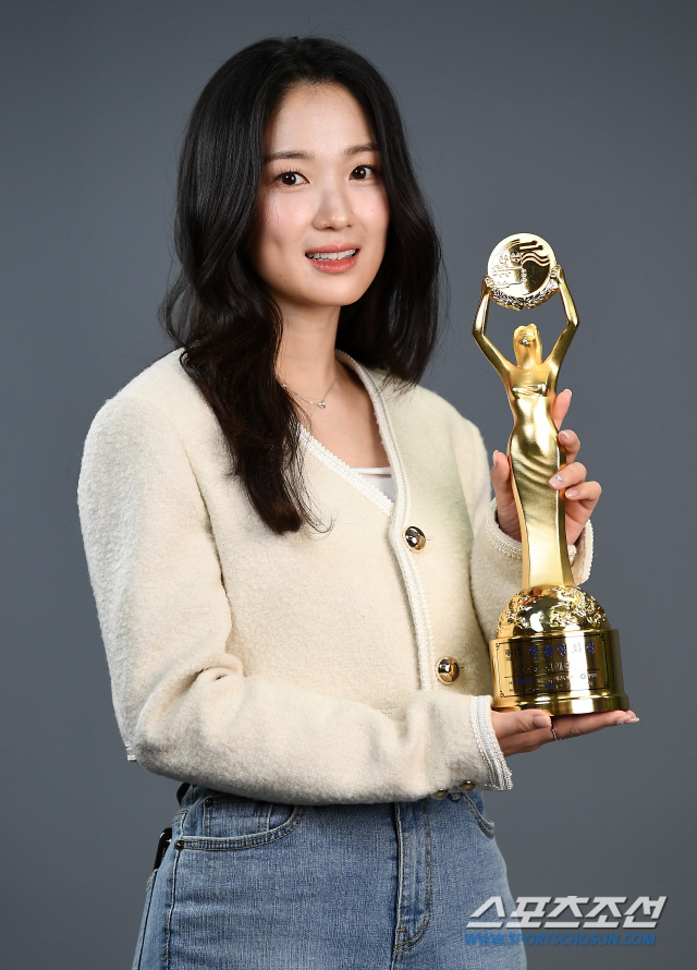 [단독②] 김혜윤 "'불도저'서 파격 용 문신? 내가 봐도 깜짝 놀라" (청룡영화상)
