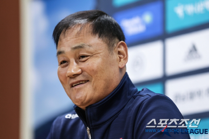 "청주 알리려면 아들찬스 써야죠" '열혈홍보'최윤겸 감독,샤이니 민호 개…