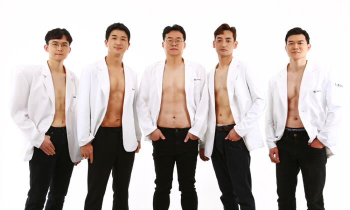 의사들의 바디프로필 '힘쎈닥터' 공개…'몸으로' 말한 비결은?