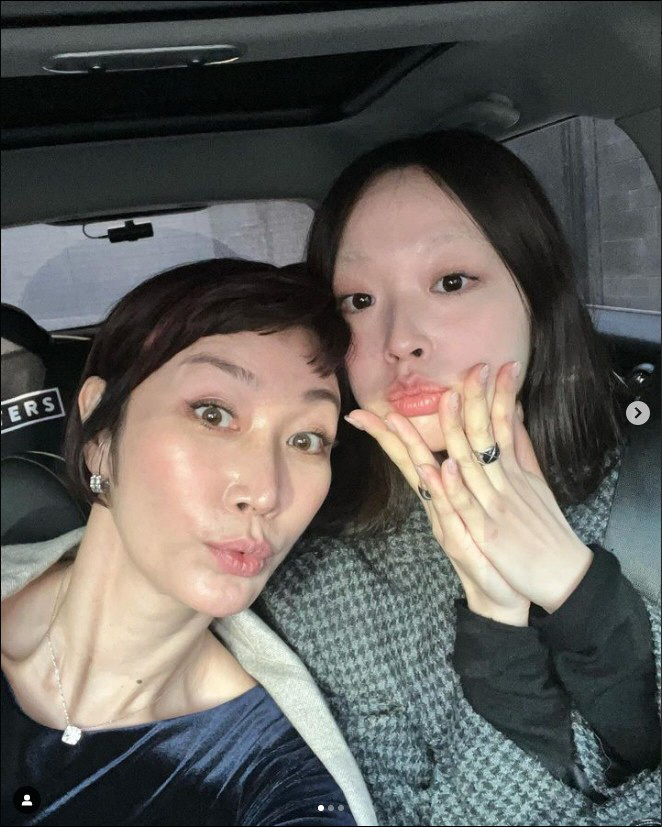'50살' 변정수 vs'26살' 딸 유채원, 모델 모녀의 '바디프로필' …