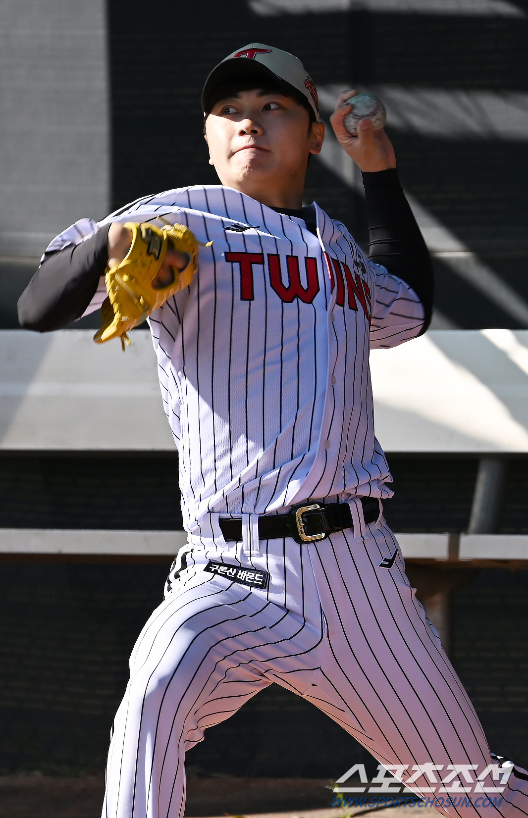 WBC 투수 삼총사 첫 불펜피칭. 65억 FA와 첫 호흡... "몸상태 …