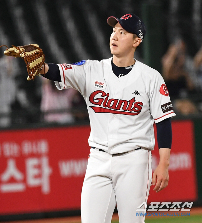 '박세웅→한동희도 지켜봤다' 이름까지 바꾼 강리호의 진심 "야구 못해서 …