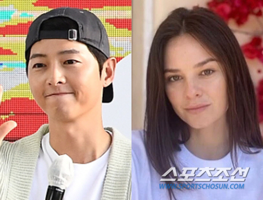 '재혼+임신' 송중기♥케이티, 사촌 결혼식 참석 당시 '볼록 D라인' 포…