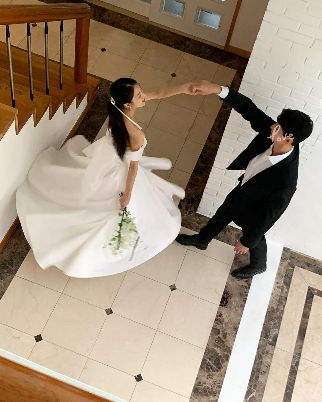 나인뮤지스 출신 민하, 5월 결혼 "무너지던 20대 끝자락에 만나" [전…