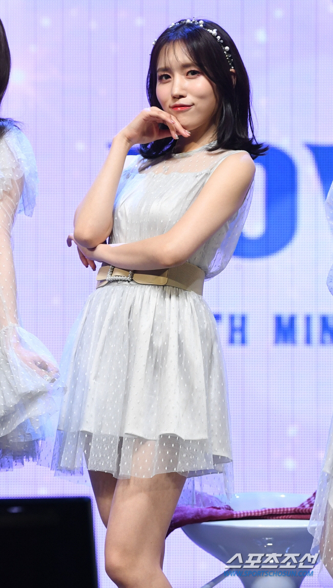 러블리즈 진, 아이돌 연애 실태 폭로 하다 되려 '독'이 됐다→결국 삭제…