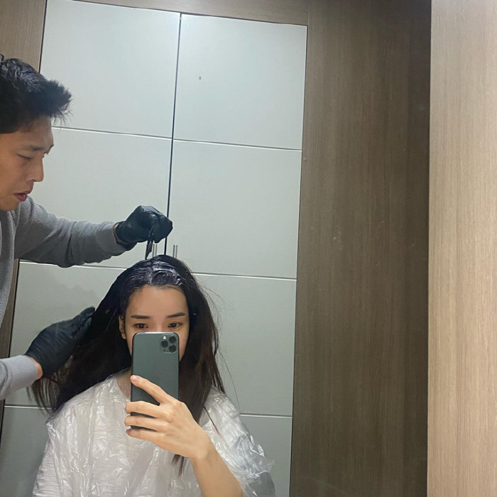 김동성, ♥인민정과 슬기로운 재혼생활..5년째 염색도 해주네 "미용사 수…