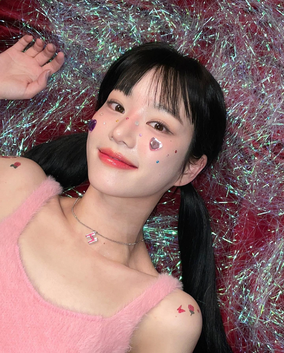 "이제 이승기 처형됐다"…이다인 언니 이유비, 상큼美 폭발 "결혼 축하샷…