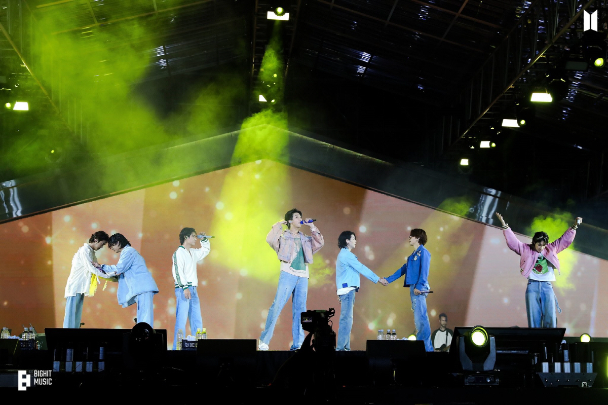 [종합] "그라모폰보다 값진 대기록"…방탄소년단, 3번째 그래미 수상 아…