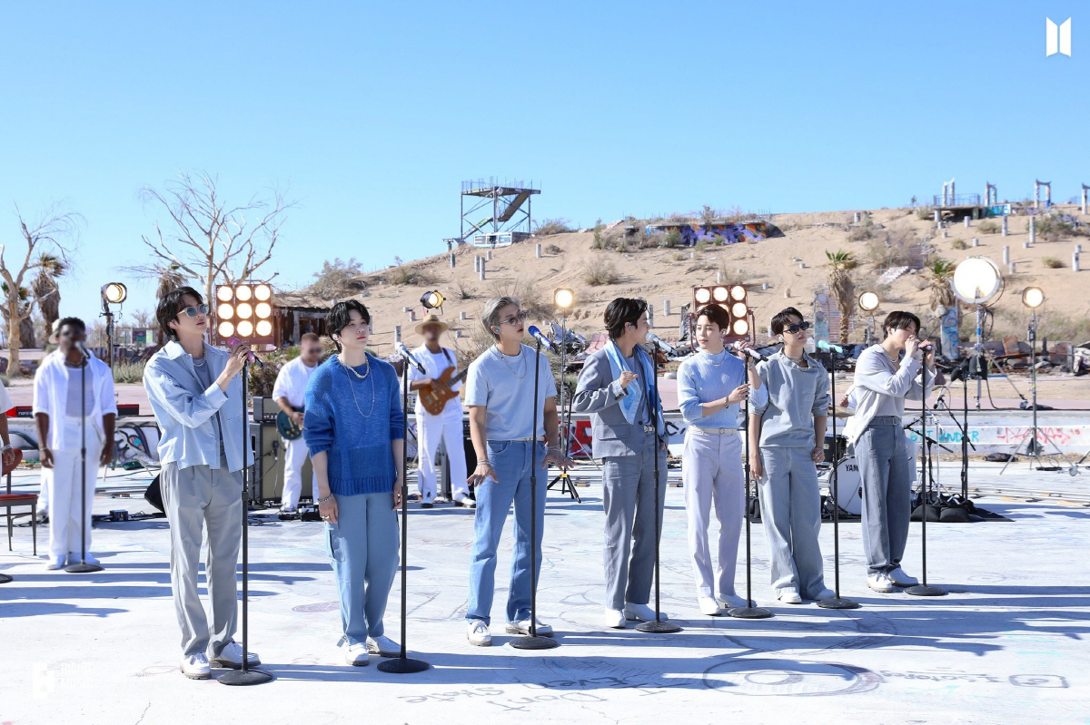 [종합] "그라모폰보다 값진 대기록"…방탄소년단, 3번째 그래미 수상 아…