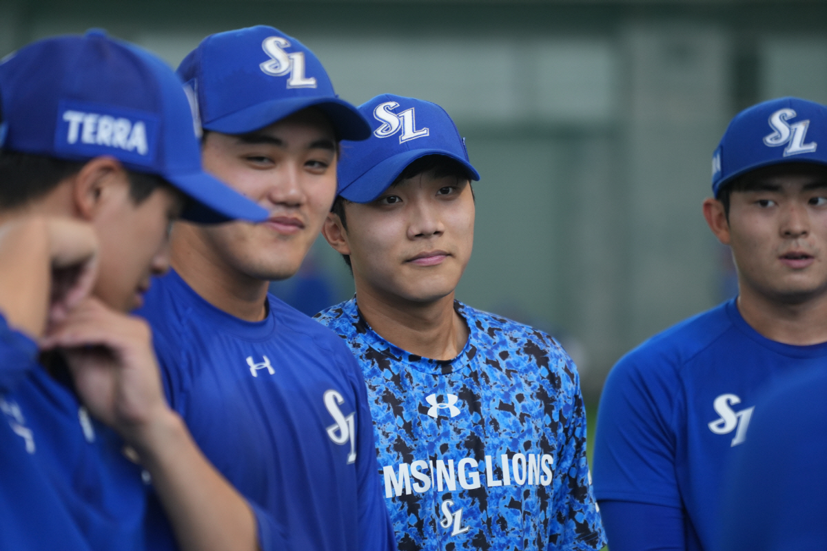 "설레고 긴장돼요" 피는 못 속인다, 루키 첫 1군 콜업 주인공은 국대 …