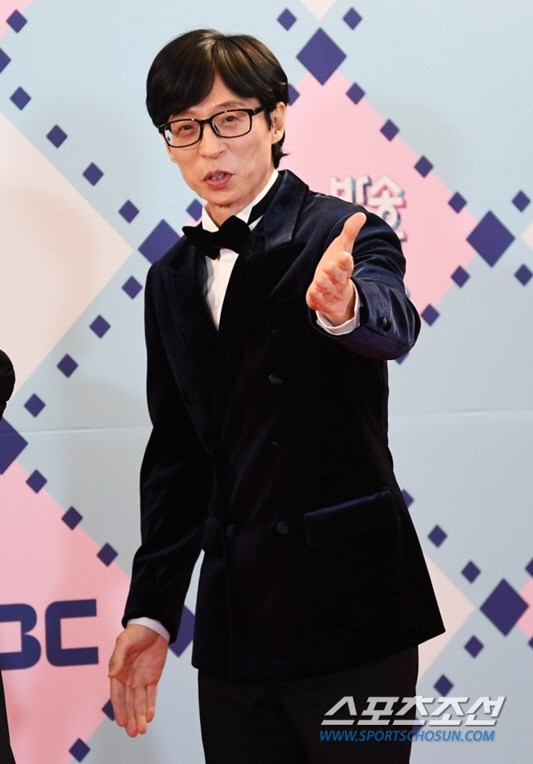 "유재석, '子교육 위해 대치동 이사' 루머, 악의적..자녀까지 이용당해…