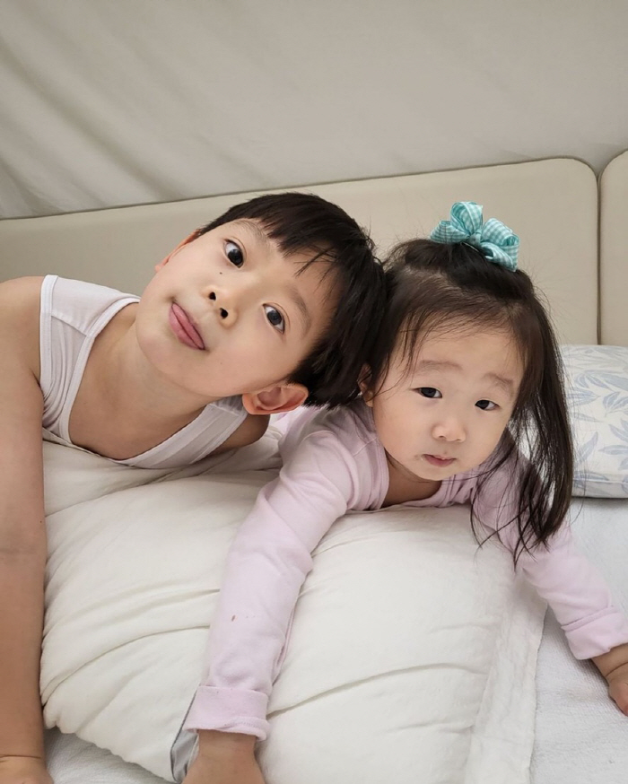 '윤형빈♥' 정경미, 극과극 아들 딸에 "분명 같은 배에서 나왔는데.."