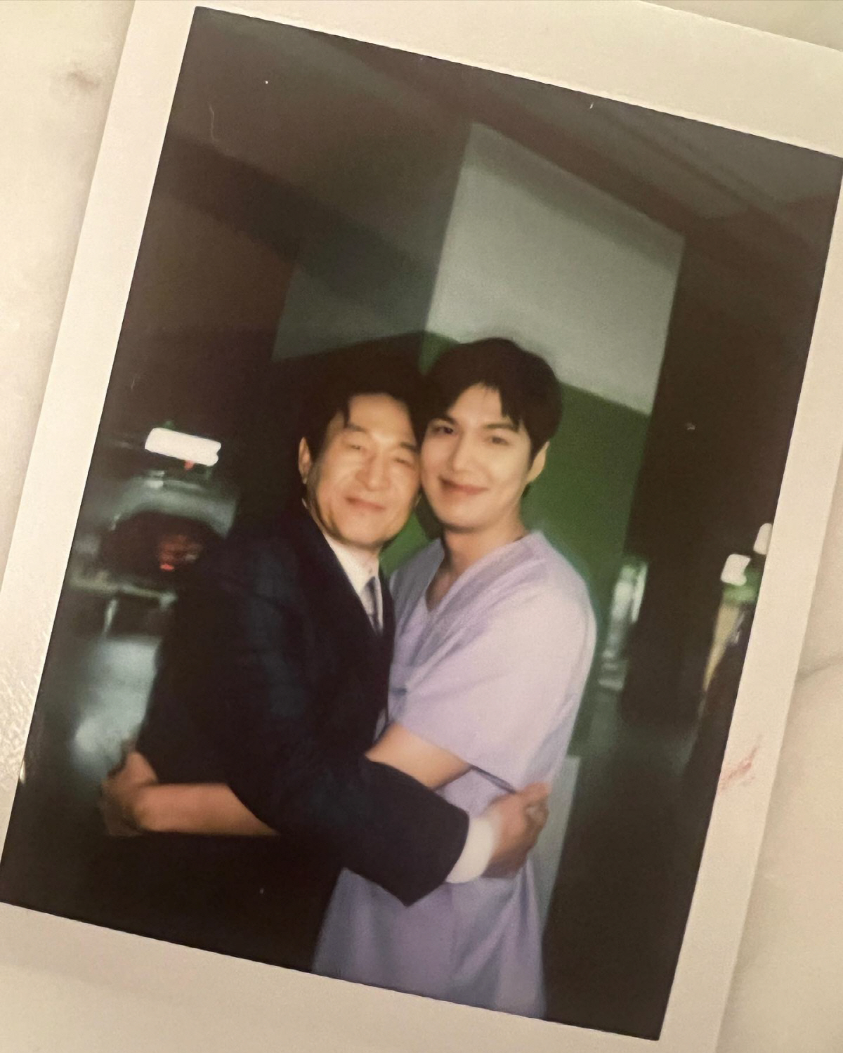 약혼녀는 다르네..이민호, ♥한지은 품에 안고 "마지막 날"