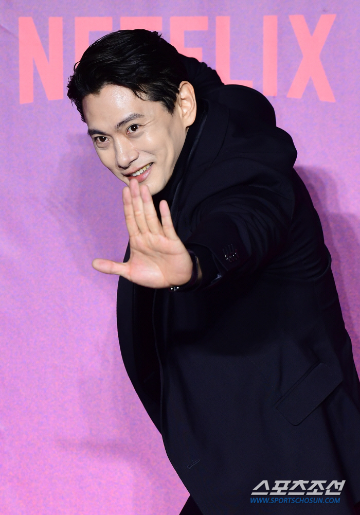 '연애대전' 유태오 "일반적이지 않은 캐릭터에 로코..매력적"