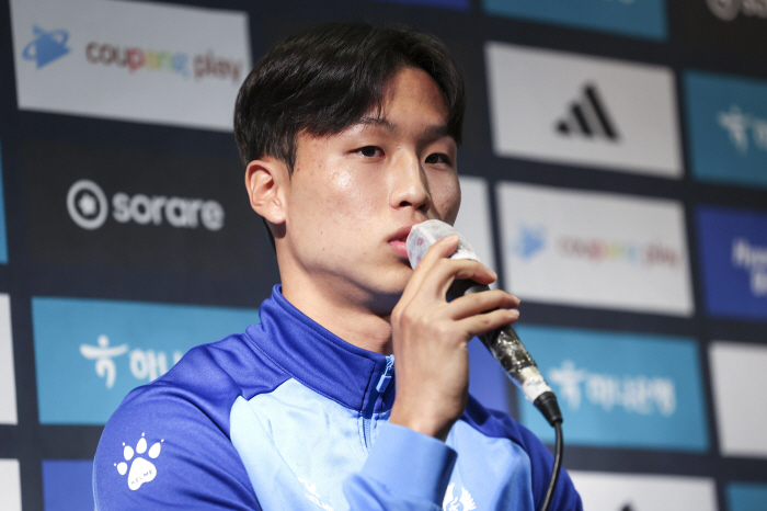 '광주 에이스' 엄지성 "시그니처 골 세리머니, 축구생활 끝까지 한다"[…