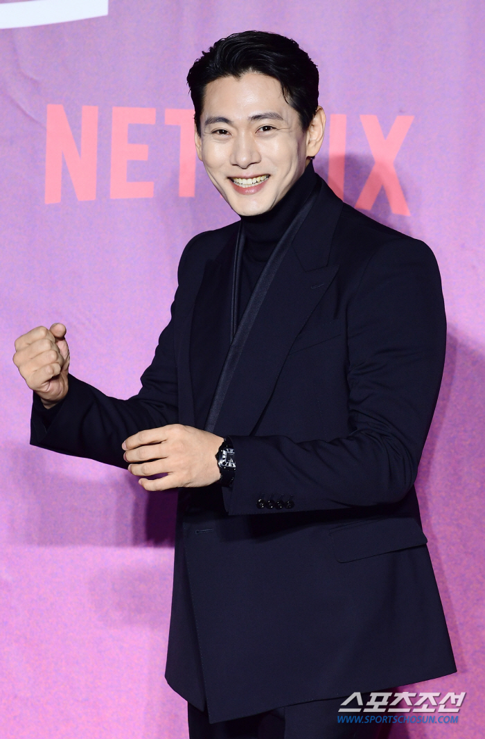 '연애대전' 유태오 "한국어 연기? 아나운서·연기학원 다니며 코칭"