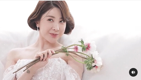 "그 날이 온다" 서인영, 2월 결혼식 앞두고 드레스 공개