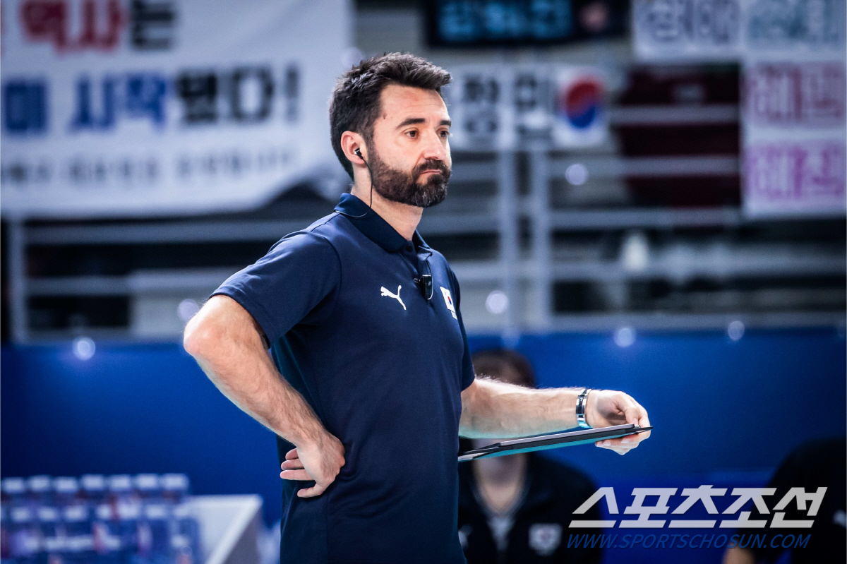 튀르키예 강진 애도 기간 선포…세자르 감독 입국 앞당긴다, 11일 기자회…
