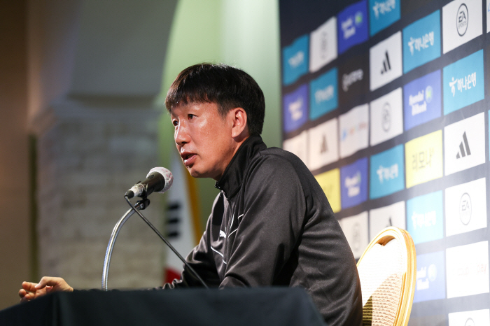 박남열 천안시티FC 감독 "청주 지역 라이벌? 우리가 더 위에 있을 것"