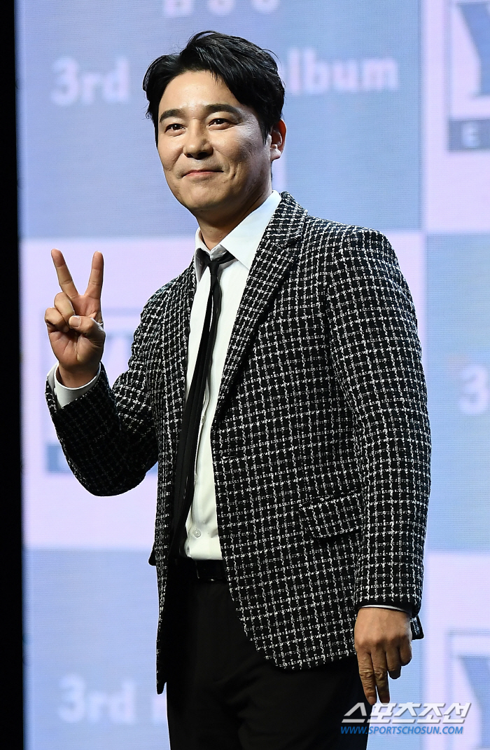 [SC현장] "감 떨어졌나"…임창정, ♥서하얀→'소주한잔'과 함께한 '멍…