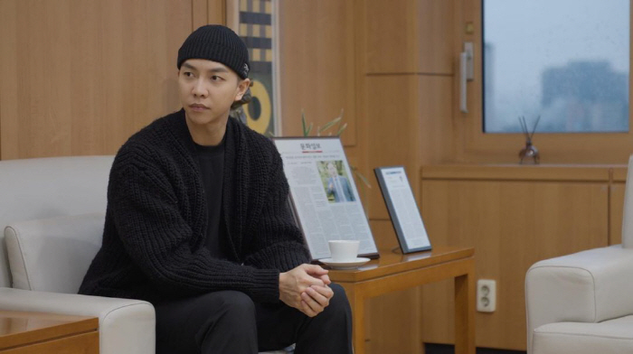 "행복 빌어vs팬심 무너져" 이승기♥이다인, 4월 결혼 발표에 엇갈린 팬…
