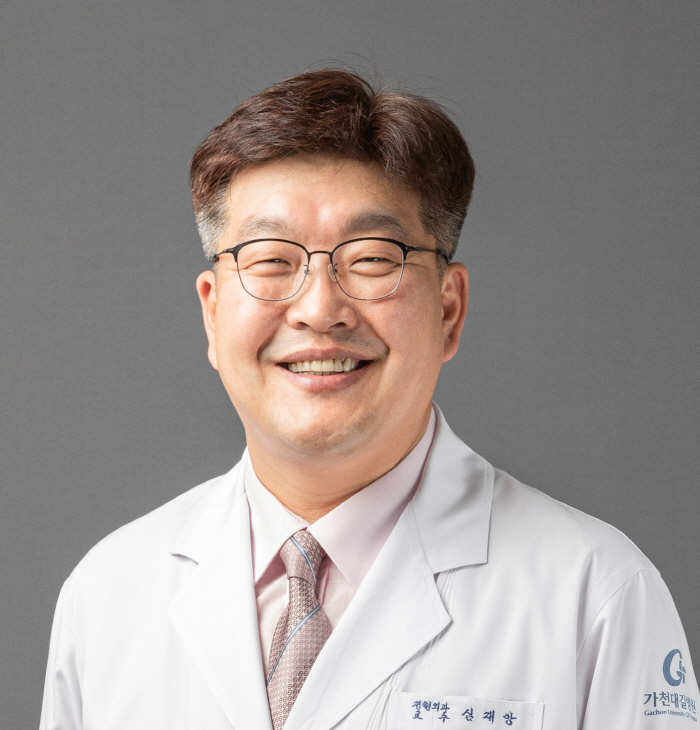 "무릎 인공관절 수술 후 휴식과 운동 적절히 조합해야"