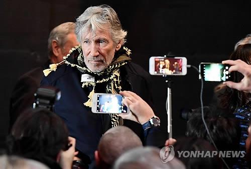 '핑크플로이드' 워터스 "러 침공 이유 있다" 발언으로 역풍