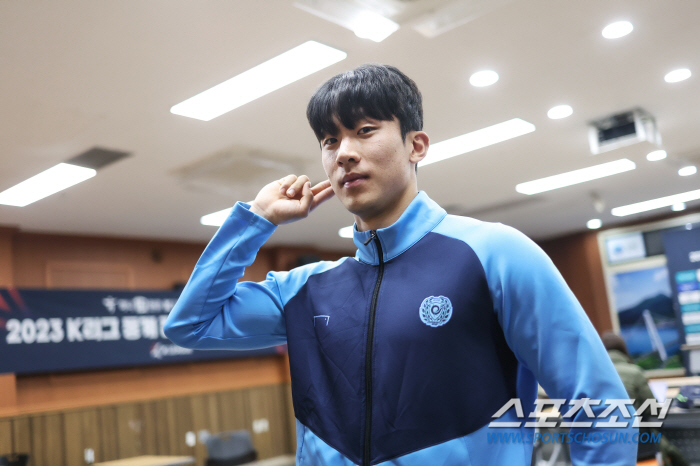 "다른사람 신경쓰지말고 너만 믿어" 고재현 휴대폰 초기화면속 맥그리거 명…