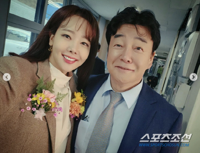 소유진, '♥백종원' 덕에 '소여사' 됐네! '여사님'으로 졸업식 참석