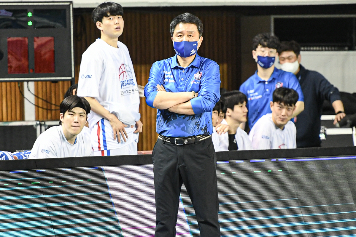 [현장인터뷰]유도훈 감독 "이런 식의 경기는 안돼! 반성해야 한다"