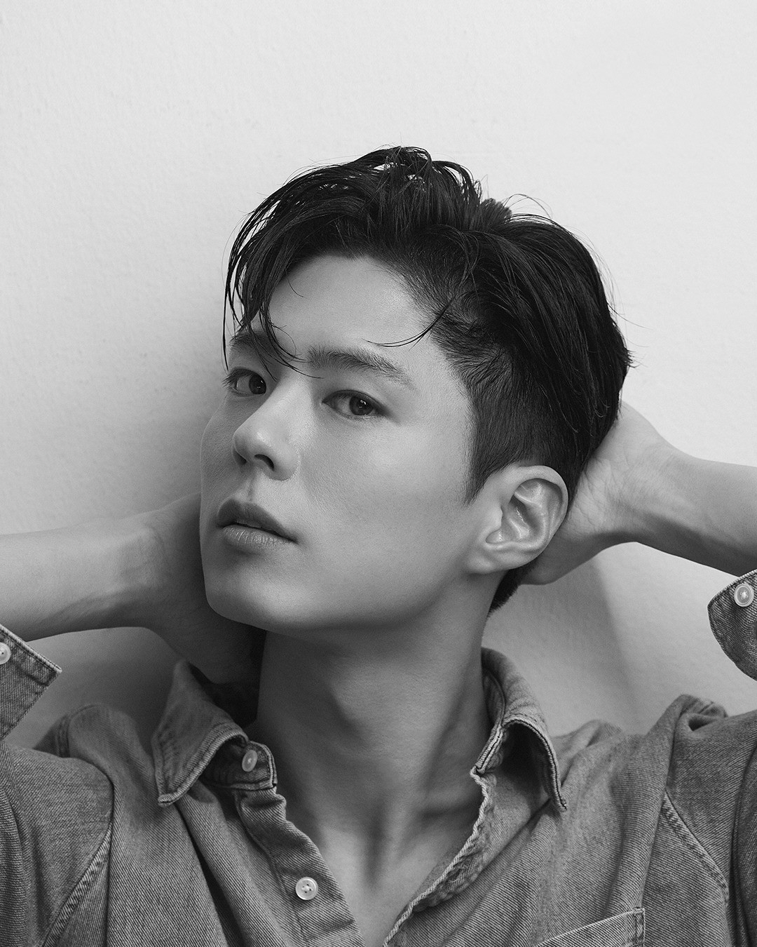 박보검, 첫사랑 기억 조작 비주얼...'힙'해진 새 프로필 공개
