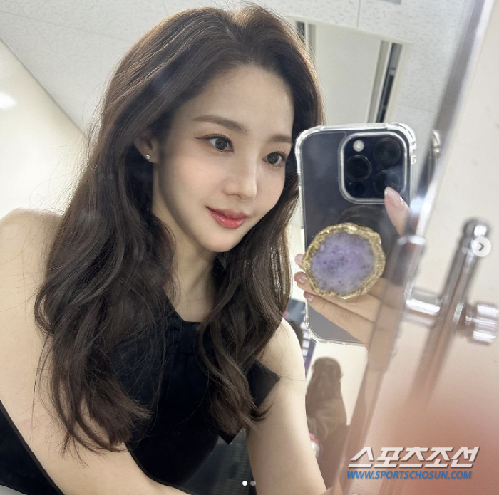 [종합]박민영, '힘찬 2023년' 다짐했는데…'전 애인' 강씨 관련 검…