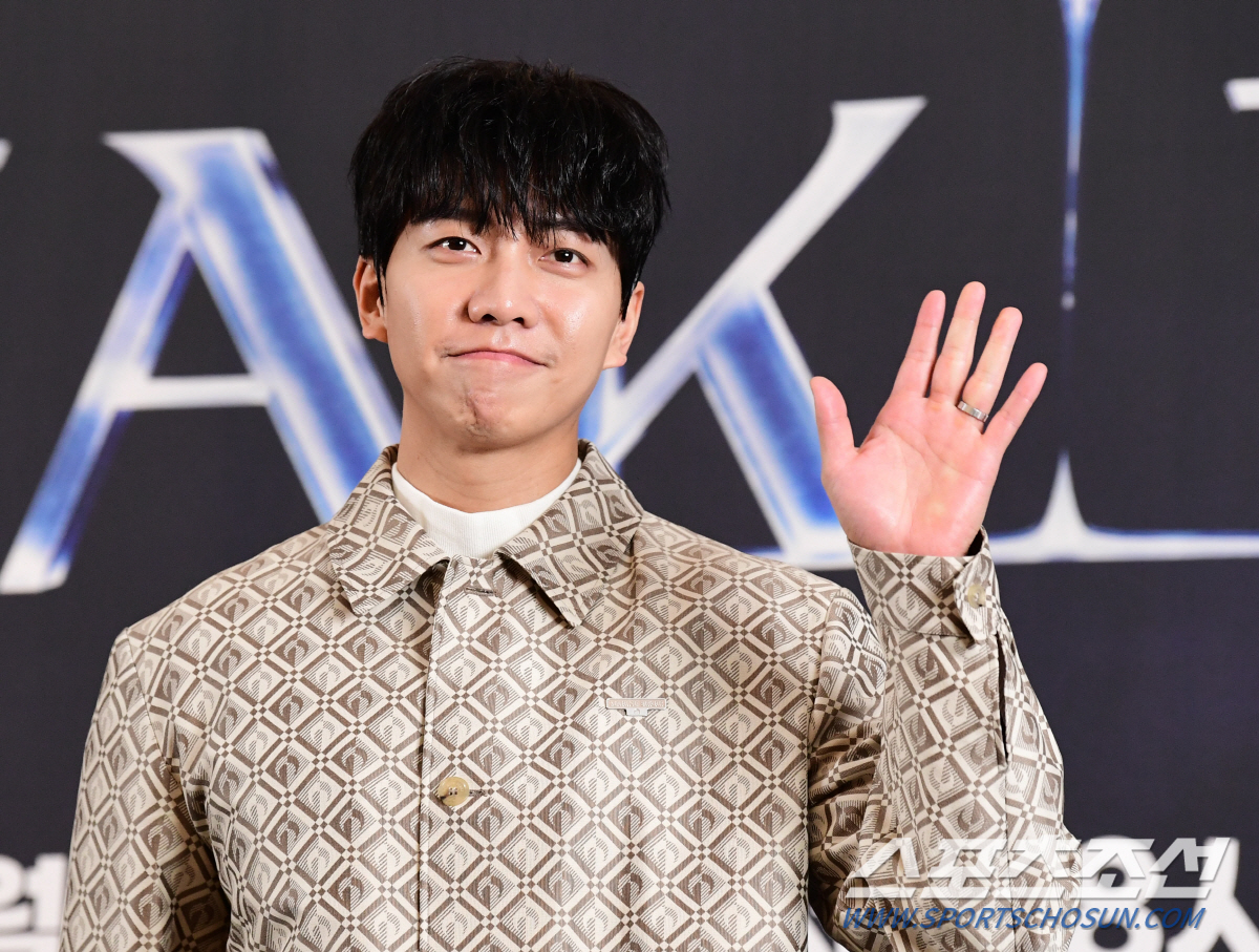 [SC이슈] '이다인♥ 결혼', 개인사에도 당당..이승기"내 '피크타임'…