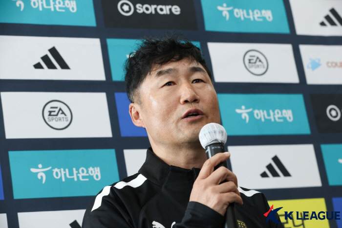 [현장인터뷰]이장관 감독 "목표는 승점 72, 승격 경쟁 가능할 것"