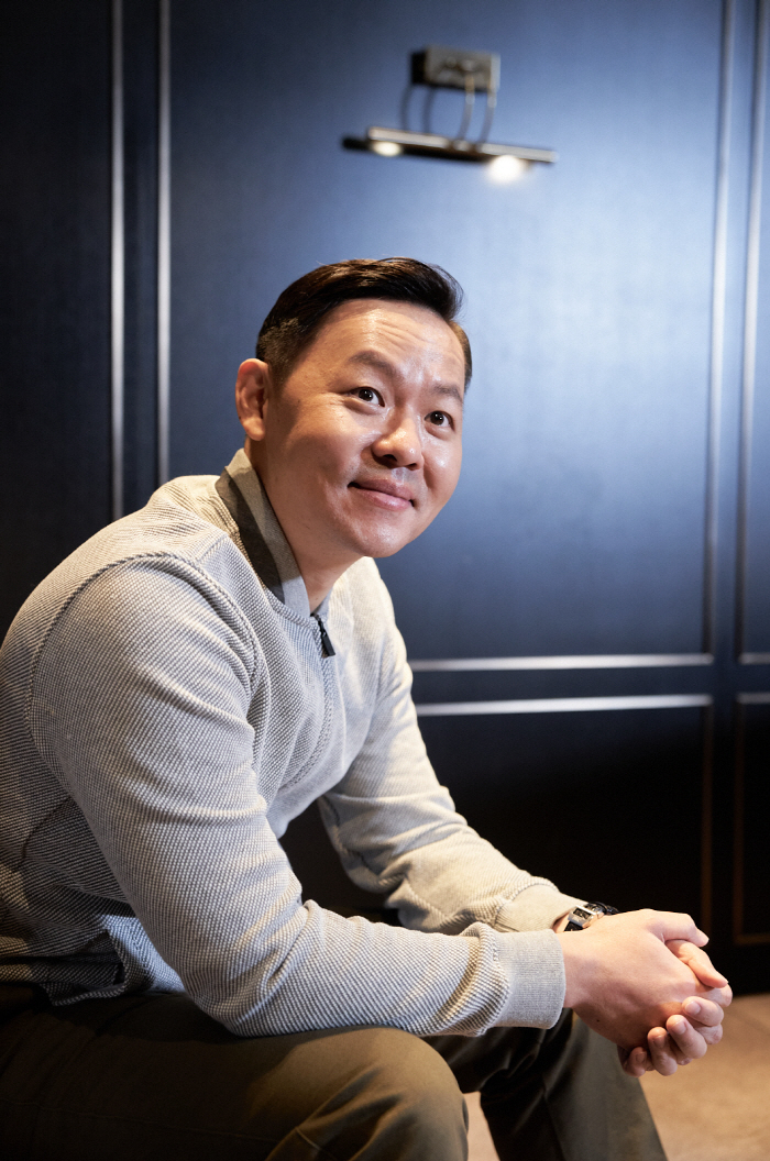 [SC인터뷰] "개런티 깎으며 출연한 유연석X차태현"…김주환 감독, 초심…