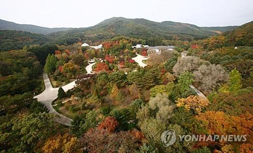 '생태계 보물창고' 광릉숲 가치 담은 책 발간