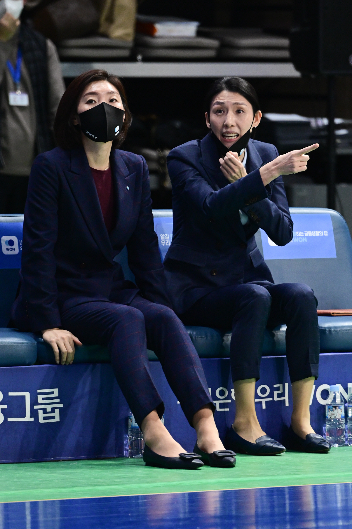우리은행 우승의 숨은 힘, 전주원X임영희 코치 '그림자 리더십'