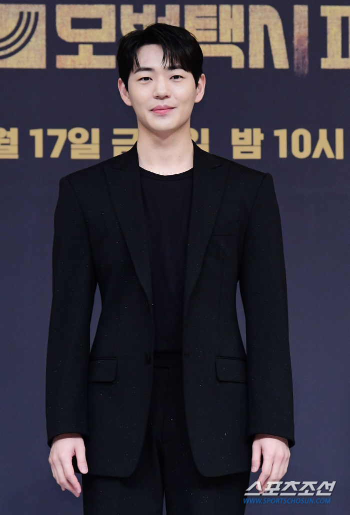 '모범택시2' 막내 신재하 "촬영장에서 가장 잘해주신 분? 선배님들 아닌…