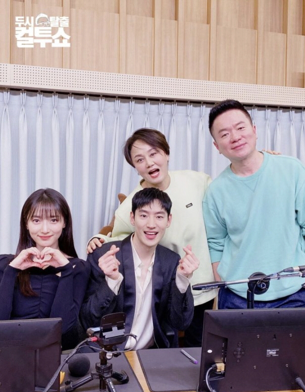 [SC이슈] "가슴골 물 받아먹으면 약수"…이경실, 이제훈에 선 넘은 개…