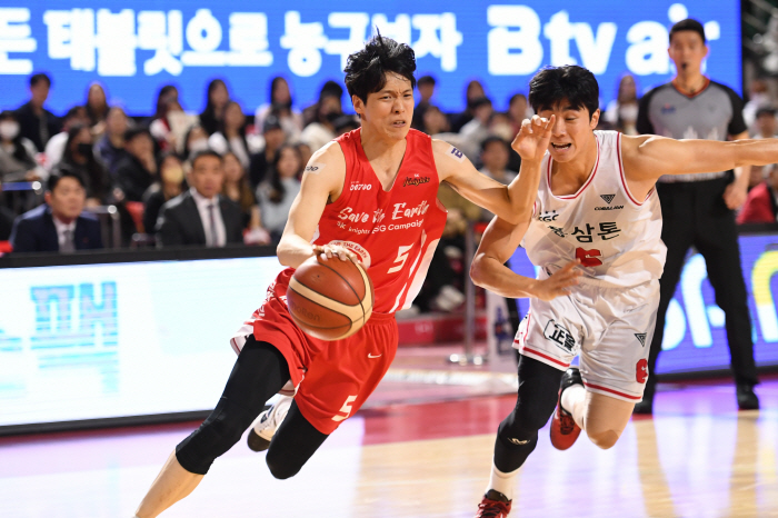 [현장분석] 최준용없는 SK, KGC 11연승 저지. 에이스 김선형은 어…