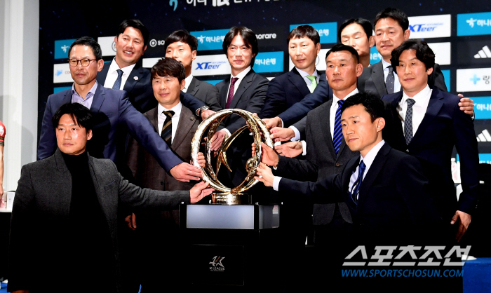 홍명보의 여유, 최용수에게 화살 돌린 김상식…올해도 '2강'은 '현대가'