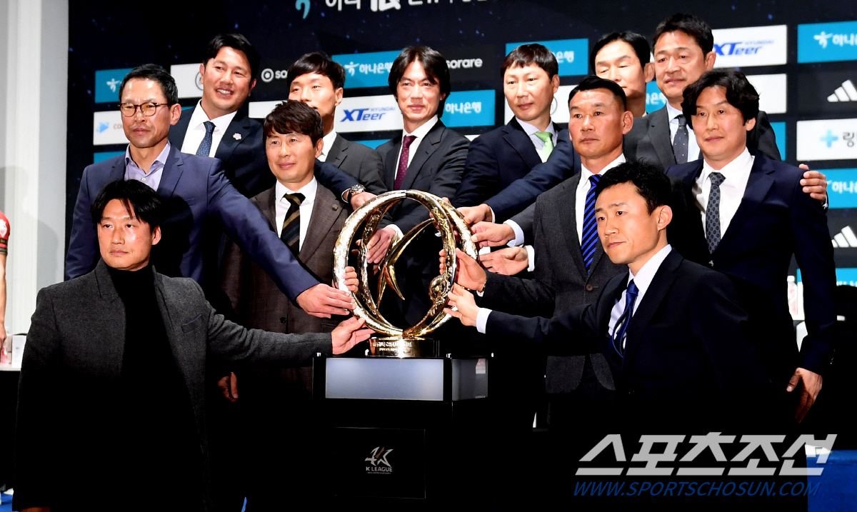 홍명보의 여유, 최용수에게 화살 돌린 김상식…올해도 '2강'은 '현대가'