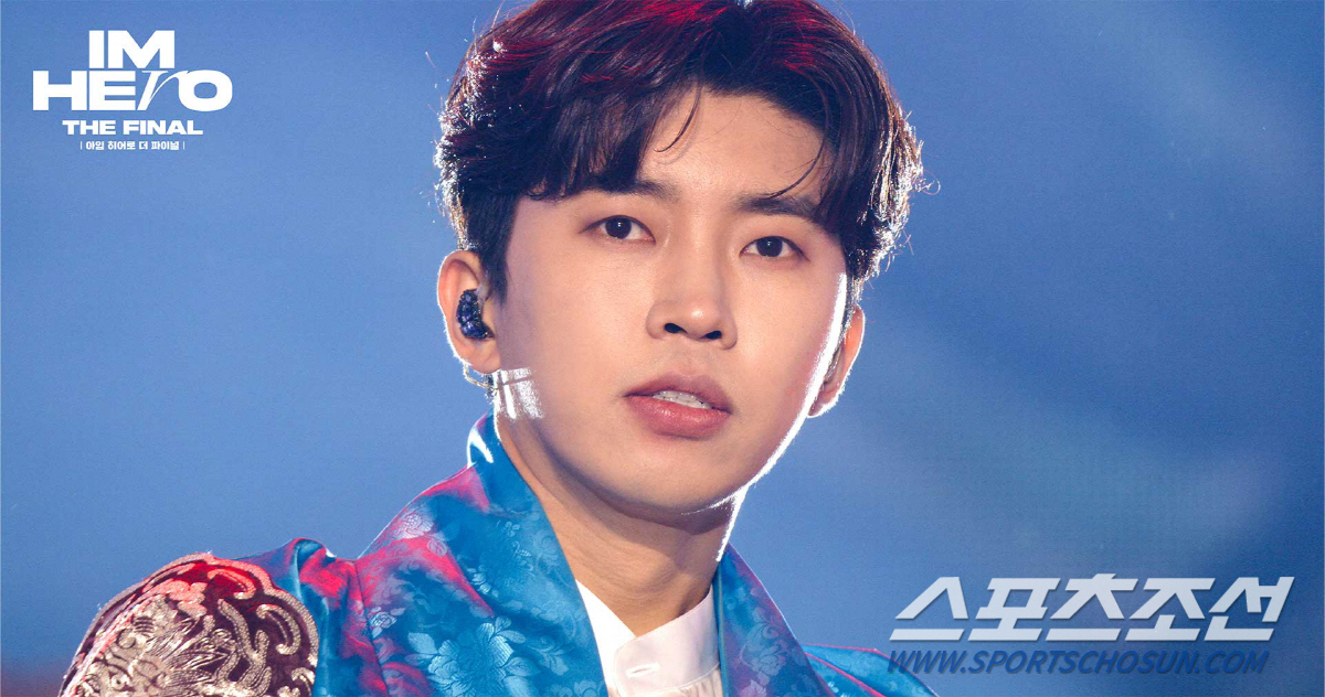 '임영웅 매직', 무대 넘어 극장가에서도 통했다! '아임 히어로 더 파이…