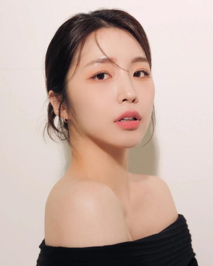 연예인 본격 활동? '환승연애2' 성해은, 승무원 일반인→프로필 공개