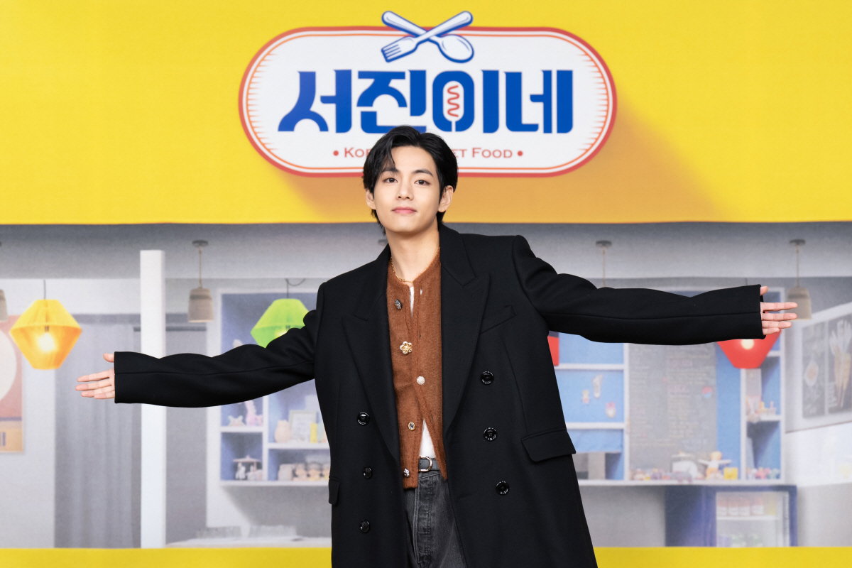 [SC현장] 甲이서진 잡는 'MZ' 뷔..사장 바뀐 '서진이네' 오피스 …