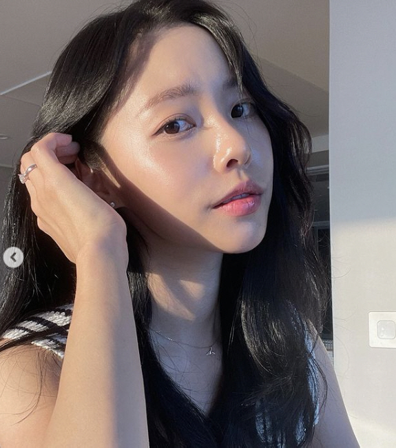 '박성광♥' 이솔이 얼굴에 유하나 "아니 미모가 미쳤네" 연예인도 감탄